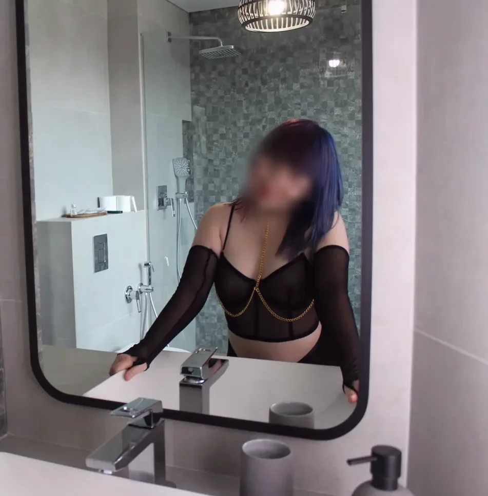 Charlotte, 24