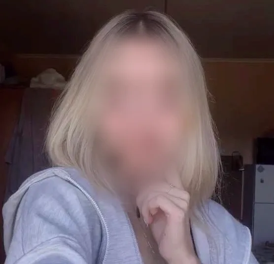 Katrine, 20