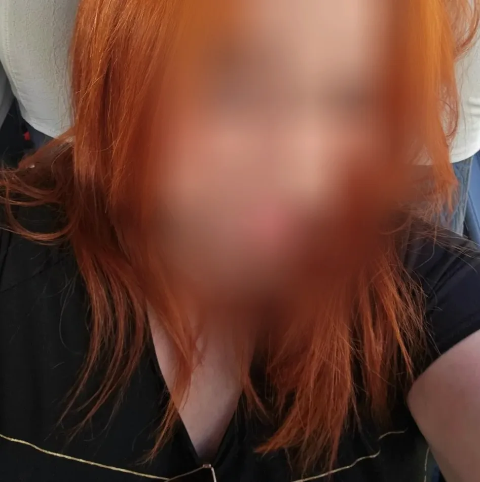 Nadia, 25